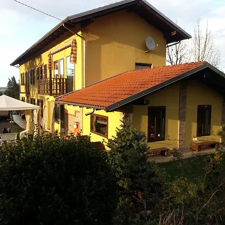 Bed & Bistro Che Piasi Calamandrana