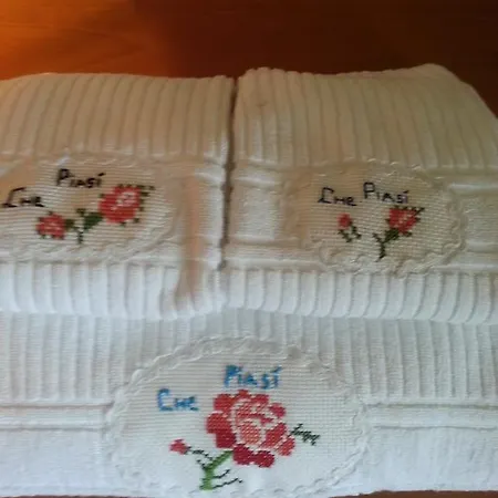 Bed & Breakfast Bed & Bistro Che Piasi 3*