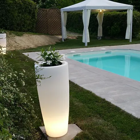 Frühstückspension Bed & Bistro Che Piasi 4*