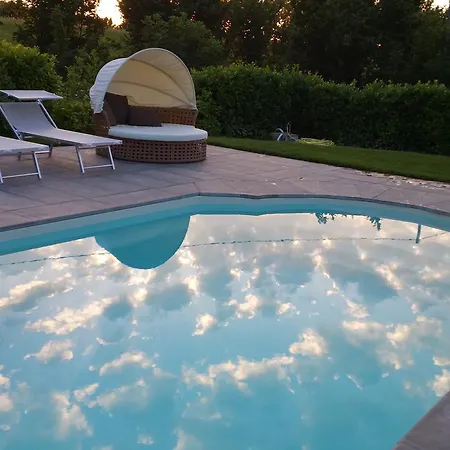 Bed & Bistro Che Piasi Bed & Breakfast 3*