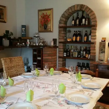 Bed & Bistro Che Piasi 4* Calamandrana